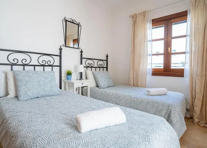 Beautiful In Lanzarote 5 Mins From Marina Casa de Férias *